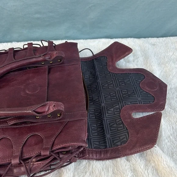 EUC Pour La Victoire Purple Satchel with Structured Design - Picture 7 of 8